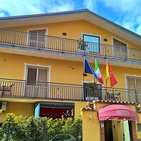 Sant'Antonio Garden B&B Ніколозі Екстер'єр фото